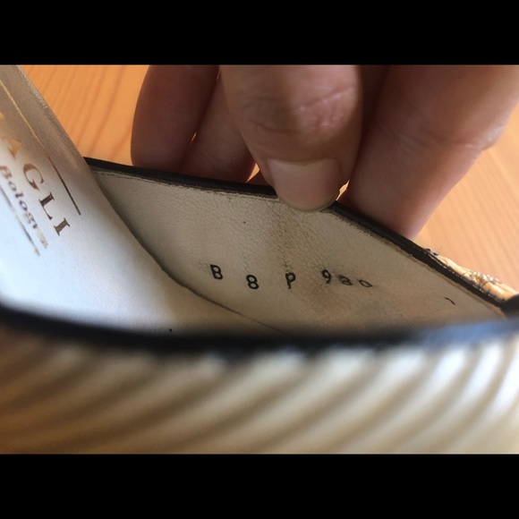 Authentic Vintage BRUNO MAGLI Strappy Heels Sz 8 - Picture 4 of 7